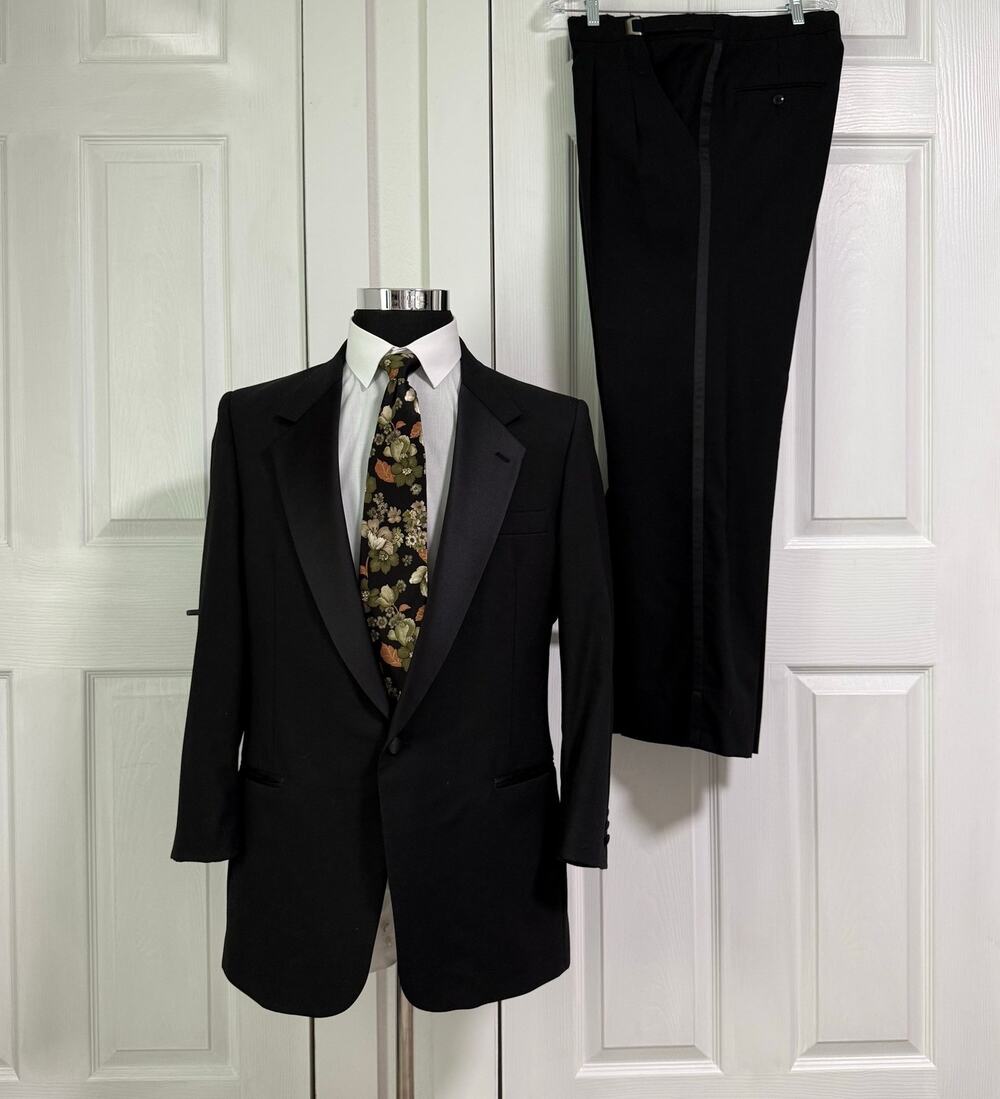 Vintage After Six Men's Black Tuxedo Suit Set Size 42L Adjustable Pants 33-35